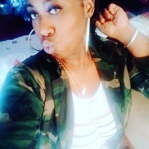 Meet your Posher, Ashlee